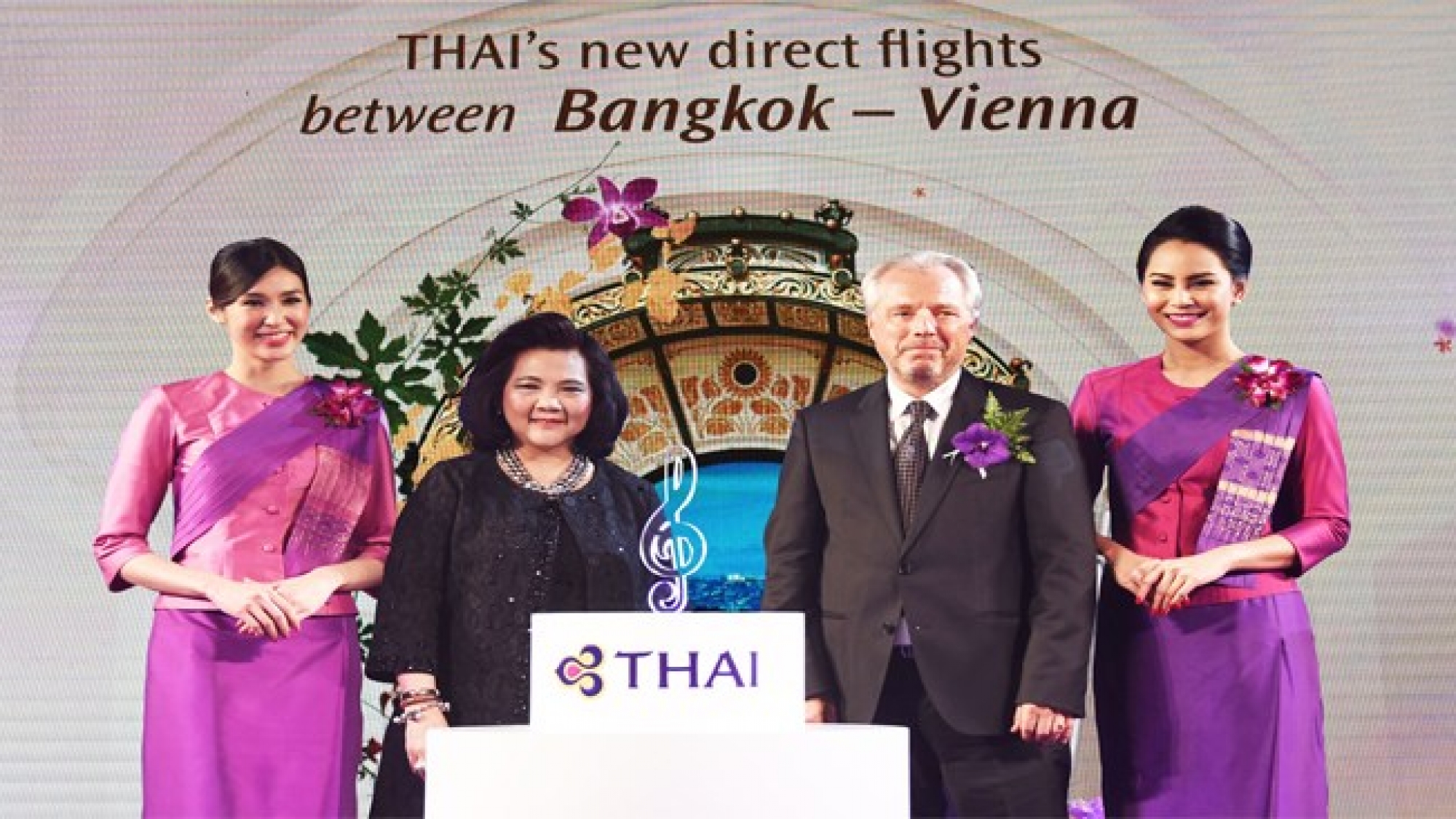 rp_TG120-THAI-Hosts-Gala-Event-to-Launch-Flight-to-Vienna.jpg