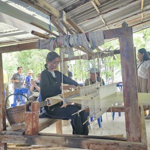 Traditional silk weaving in the Kui community
