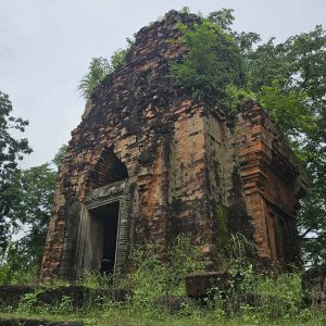 Ancient Khmer structure at Prang Ku